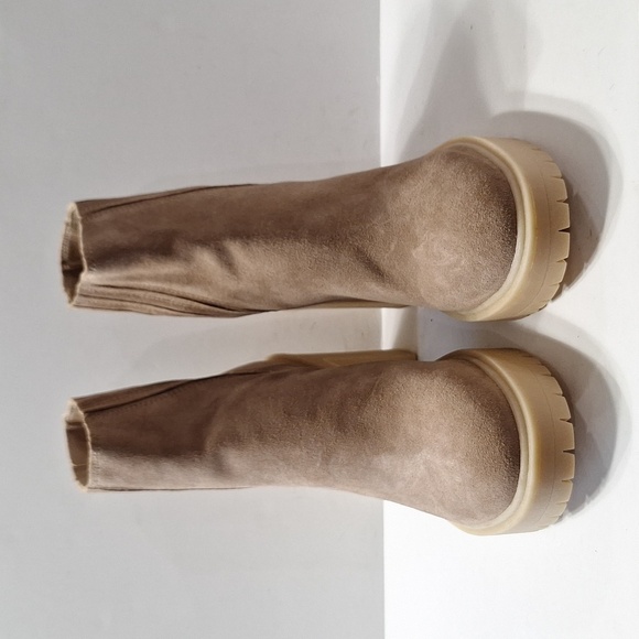 Dolce Vita Suede Neutral Platform Lug Sole Chunky Heel Combat Style Boot Size 10 - Picture 3 of 12